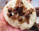 Hình bước làm 7 của món Bánh mì sữa nhân thịt phô mai hoặc mứt dứa