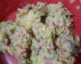 Foto langkah ke 3 dari resep Perkedel kentang kornet.