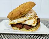 Foto del paso 7 de la receta: Burger picantona con queso y huevo frito