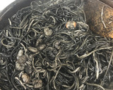 Foto del paso 2 de la receta: 203. Espaguetis negros con gulas al papillote (principal pasta)