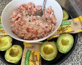 Foto del paso 1 de la receta: Aguacates rellenos de atún