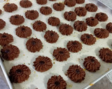 Foto langkah ke 4 dari resep Semprit Cokelat NCC.