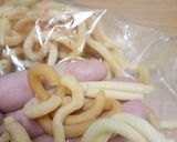 Foto langkah ke 2 dari resep Stick keju renyah.