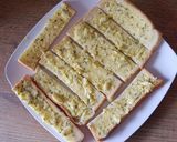 Foto langkah ke 4 dari resep ✨50 Garlic Bread.