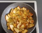 Foto del paso 3 de la receta: Revuelto de boletus con cebolla caramelizada