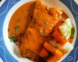 Foto del paso 9 de la receta: Merluza en Salsa Marinera Con Patatitas y Zanahorias Hervidas Aliñadas en Aceite de Albahaca