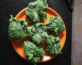 A picture of step 2 of Prawns in Pumpkin leaf(Kumro patay chingri).