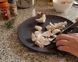Foto del paso 3 de la receta: Patatas revolconas con salteado de setas de chopo
