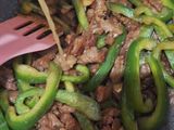 Tumis daging sapi dan paprika