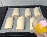 A picture of step 18 of Mini chicken bread.