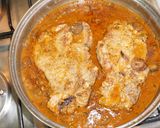 Foto del paso 4 de la receta: Chuletas de cerdo vetadas estofadas al merlot