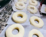 Foto del paso 6 de la receta: Donuts glaseadas y chocolate 😋
