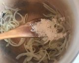 Foto del paso 3 de la receta: Sopa de cebolla