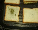 A picture of step 5 of Pahadi sandwich.