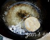 A picture of step 2 of Jowar Pooris.