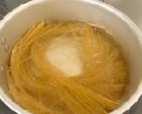 Foto langkah ke 1 dari resep Easy Cooking: Spaghetti Aglio e Olio.