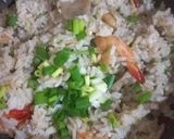 Foto langkah ke 3 dari resep Nasi Goreng Thailand Simple.