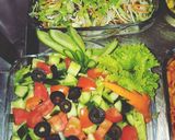 A picture of step 2 of Fresh Garden Salad.