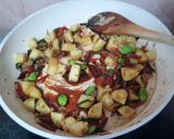 Foto langkah ke 4 dari resep Teri Tawar Kentang Saus Tiram.