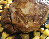 Foto del paso 3 de la receta: Bondiola de cerdo al horno con tomillo