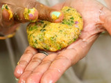 Easy Aloo Spinach Tikki (potato spinach patties)