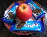 A picture of step 1 of Oreo chocos smoothie.