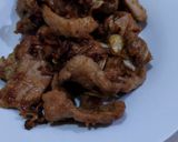 รูปขั้นตอนการทำที่ 5 ของ หมูกระเทียม