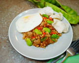 Foto langkah ke 4 dari resep Nasi Goreng Pete.