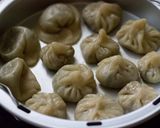 A picture of step 5 of Momos.