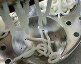 ઈડિયાપમ(idiyappam racipe in gujrati) રેસીપી સ્ટેપ5ફોટો
