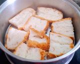 Hình bước làm 4 của món Bánh Mì hấp kiểu "Vetula" 🥖🥕🍄‍🟫🧅