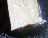 A picture of step 1 of Bread avocado salad.