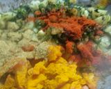 A picture of step 3 of Gobhi matar.