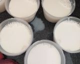 Hình bước làm 4 của món Sữa chua úp ngược