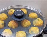 A picture of step 2 of Potato balls.