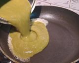A picture of step 2 of Broccoli almond soup.