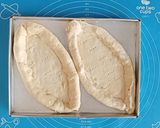 Foto langkah ke 8 dari resep Pizza Boats.