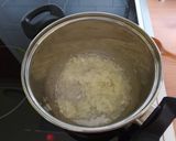 Tavaszias csirkemáj pörkölt bulgurral recept fázis 1 fotója