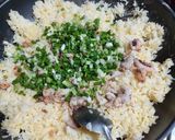 Hình bước làm 3 của món Cơm chiên hải sản