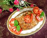 A picture of step 4 of Punjabi prawns omelette 🥚🍅.