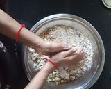 गेहूं के आटे की पंजीरी (Gehu ke aate ki panjiri recipe in Hindi) रेसिपी चरण 3 फोटो
