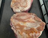 Foto del paso 1 de la receta: Bondiola a la cerveza desmenuzada (desmechada)