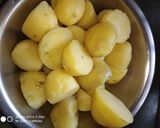आलू वडे (बेसन) (Aloo vade (Besan) recipe in hindi) रेसिपी चरण 1 फोटो