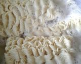 Foto langkah ke 1 dari resep Doi a.k.a. donat indomie.