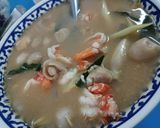 รูปขั้นตอนการทำที่ 5 ของ ต้มยำกุ้งน้ำใสใส่เห็ดฟาง ไม่ใส่พริก เมนูเด็ก