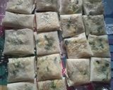 Foto langkah ke 6 dari resep Martabak Telur Mini.