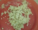 A picture of step 1 of Honey, ginger chicken and Kiwi infused salad lettuce bowl.