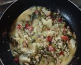 Foto del paso 2 de la receta: Vegetales al vapor salteados con jamón cocido y huevo