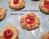 Foto langkah ke 5 dari resep Thumbprint cookies.