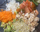Foto del paso 2 de la receta: Ensalada con sobras de pollo asado